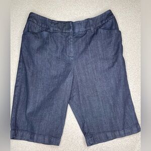 Jones New York Dark Blue Denim Shorts. 12” inseam. Great condition. Size 6